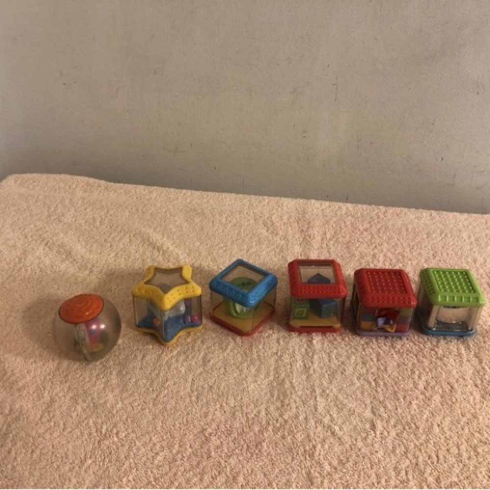 Fisher Price Peek A Boo Blocks Lot of 6